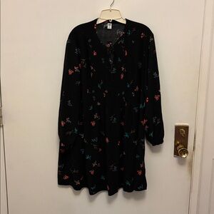 Old NavyFloral Black Long Sleeve sz XXL Dress